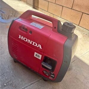 Honda EU 2200i Red Portable Generator